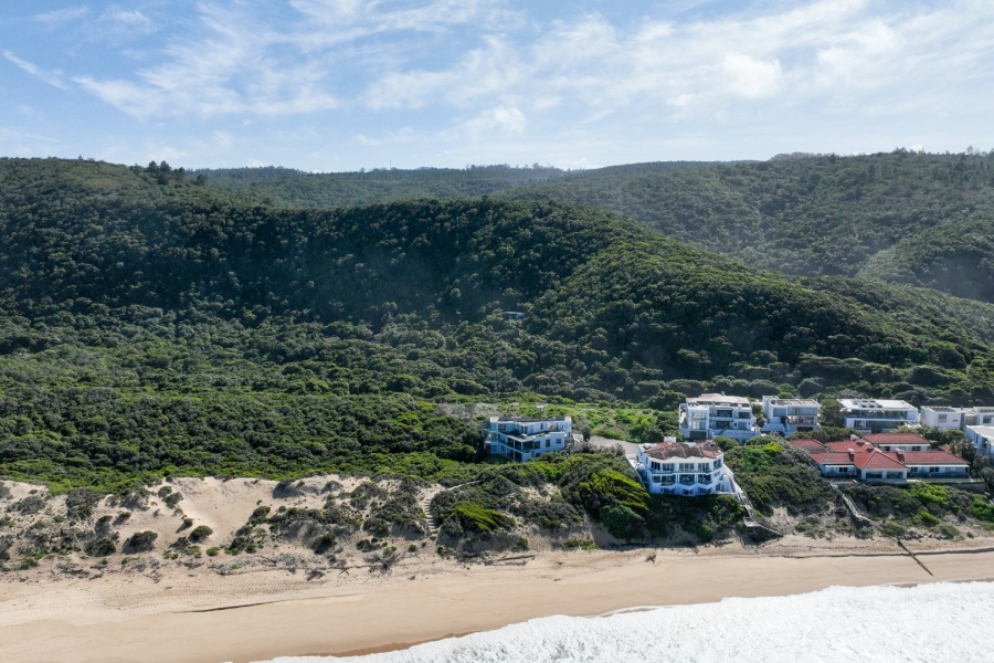 Commercial Property for Sale in Keurboomstrand Western Cape